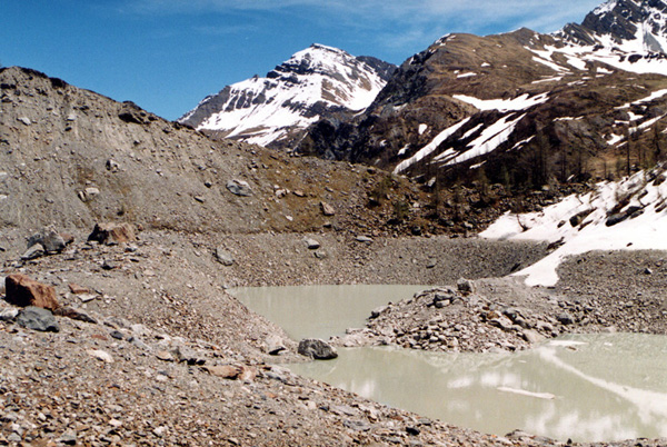 Lago del Miage e........