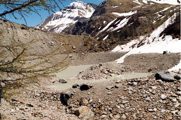 Lago del Miage e........