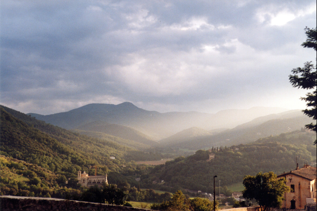 Raggio di luce  e arcobaleno