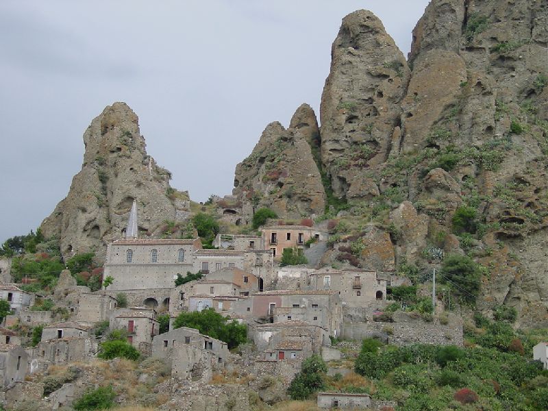 Pentidattilo (RC): la citt fantasma