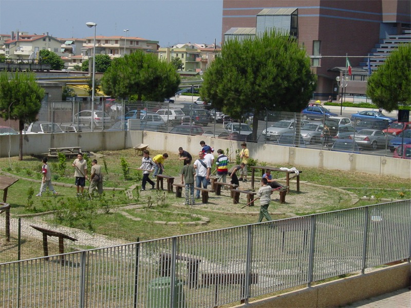 Educazione ambientale: progetto riqualificazione giardino