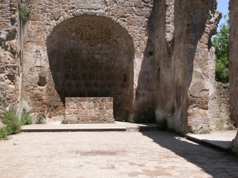 Macromicro e Monterano