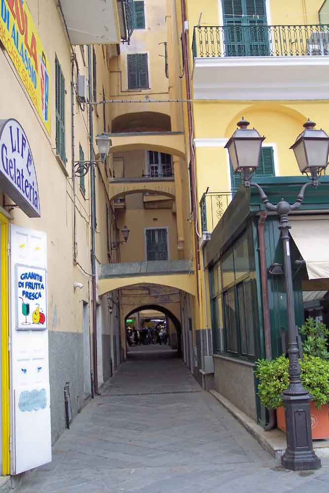 Esci d''Arasce (vicoli di Alassio)