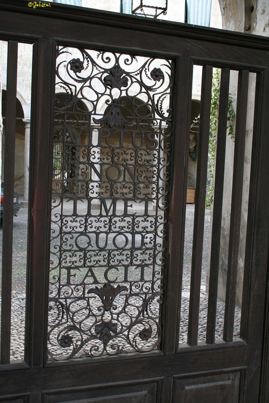 Portoni