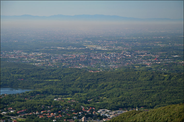 Monte Palanzone e panorama sulle Alpi Centro Occidentali