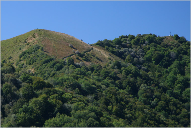 Monte Palanzone e panorama sulle Alpi Centro Occidentali