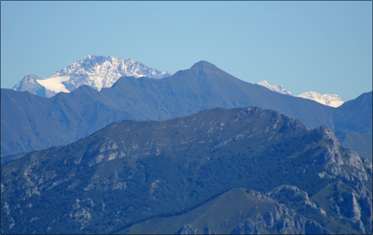 Monte Palanzone e panorama sulle Alpi Centro Occidentali
