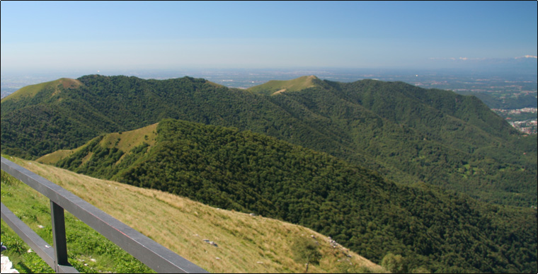 Monte Palanzone e panorama sulle Alpi Centro Occidentali