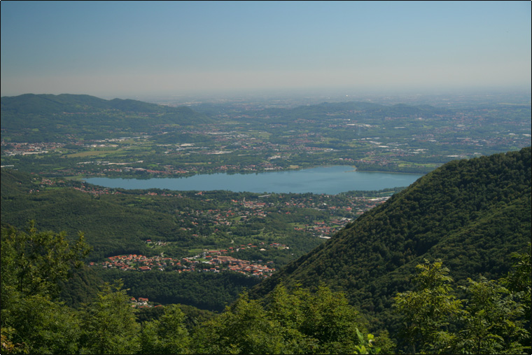 Monte Palanzone e panorama sulle Alpi Centro Occidentali