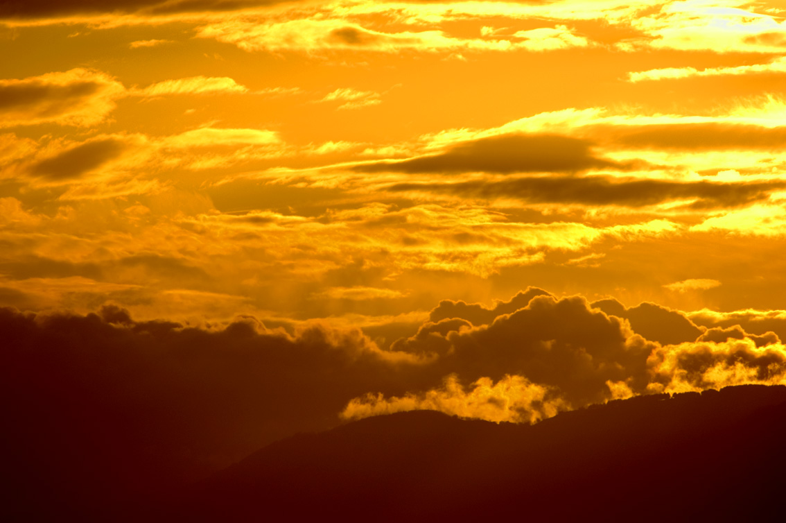Aiuto! Il cielo si  incendiato
