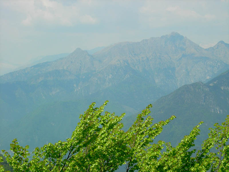 Cima Nara e Cima al Bal......(Alpi di Ledro)
