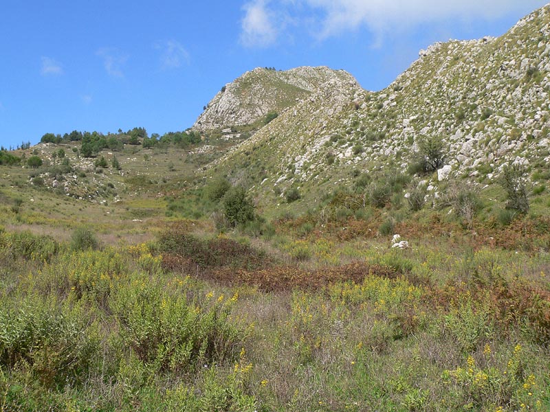 Una passeggiata alle Rocche del Crasto (Nebrodi)