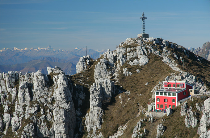 Rifugi e Bivacchi d''Italia.......