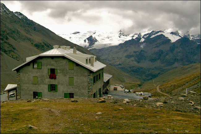 Rifugi e Bivacchi d''Italia.......