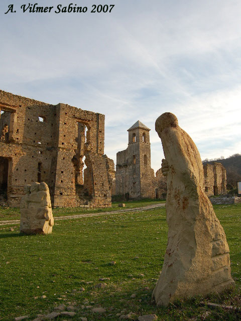 Ruderi di Campomaggiore Vecchio