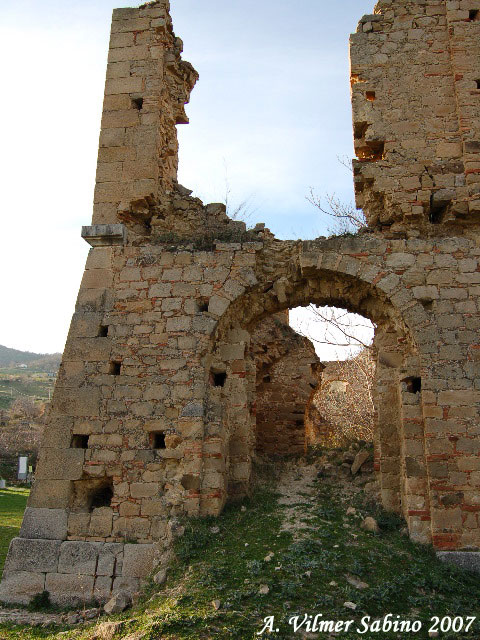 Ruderi di Campomaggiore Vecchio