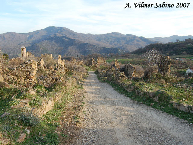 Ruderi di Campomaggiore Vecchio