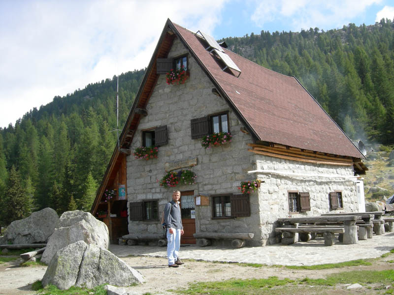 Rifugi e Bivacchi d''Italia.......