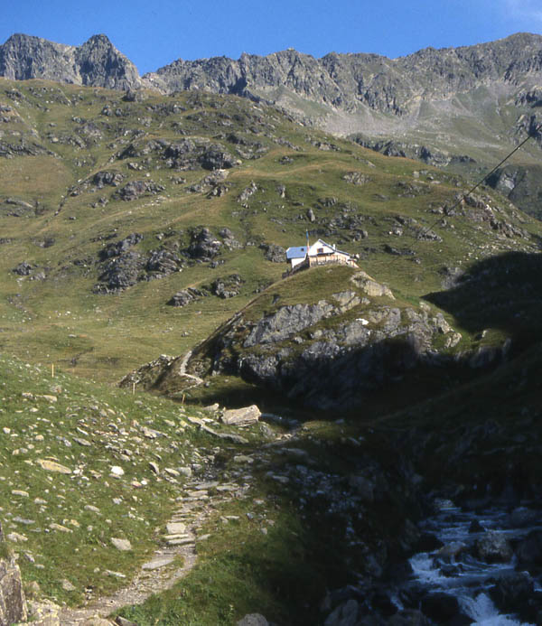 Rifugi e Bivacchi d''Italia.......