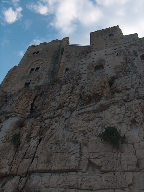 Castello di Roseto Capo Spulico