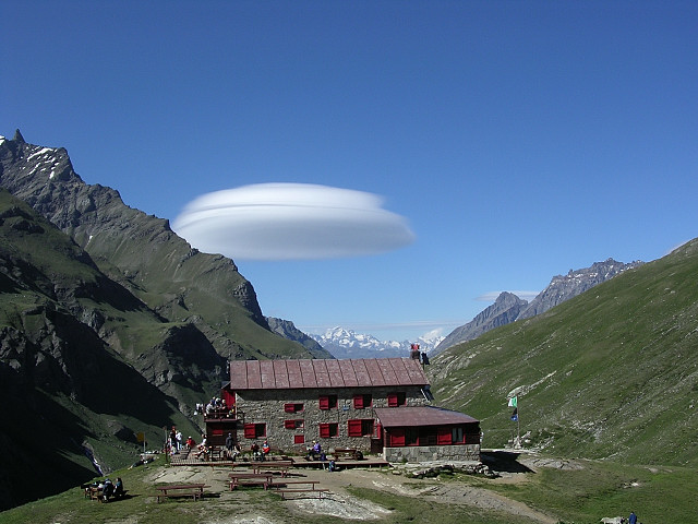 Rifugi e Bivacchi d''Italia.......