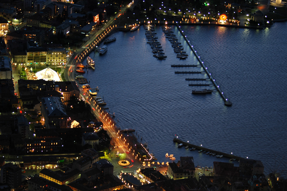 Como by night