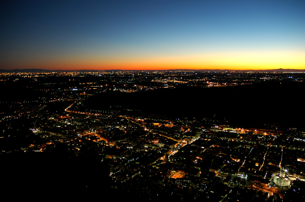Como by night