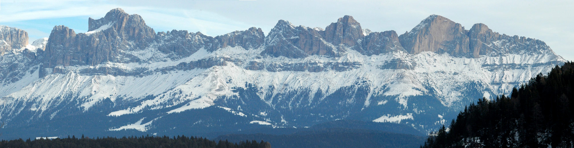 Il Catinaccio visto dal Santuario di Pietralba