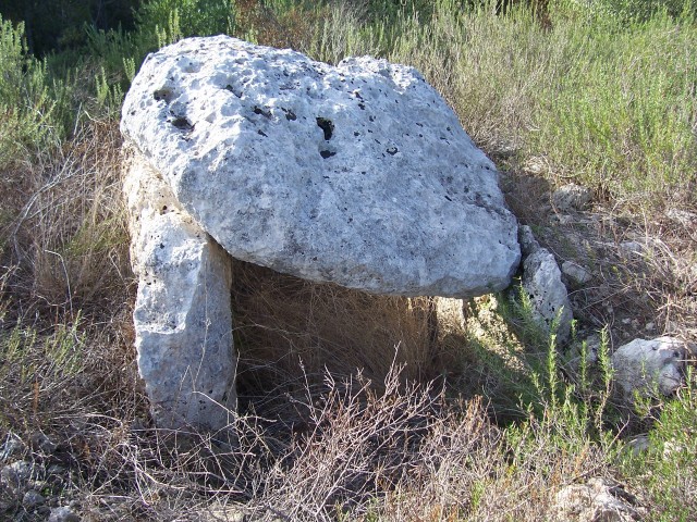 Tomba megalitica