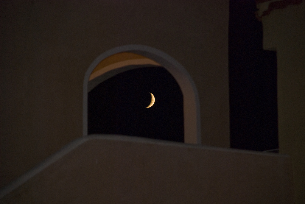 Una crescente luna  di questa estate