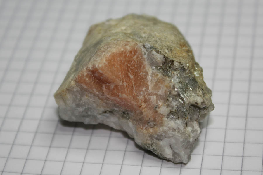 Minerale da identificare - grossularia???