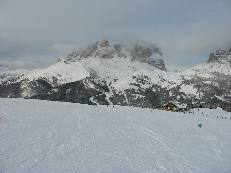 Val di Fassa in veste invernale.