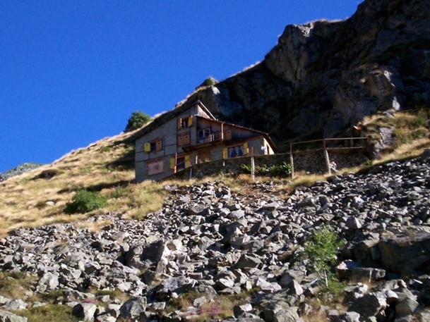 Rifugi e Bivacchi d''Italia.......