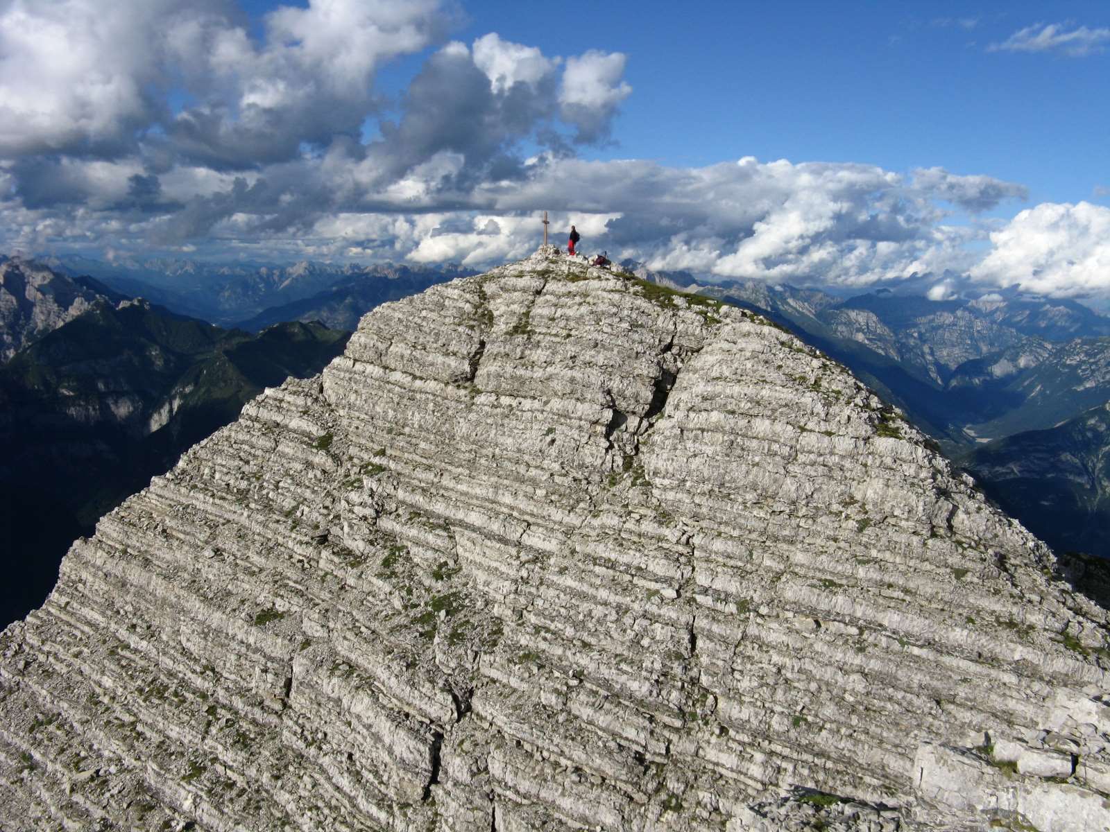 Il Pelf: spettacolare piramide di roccia