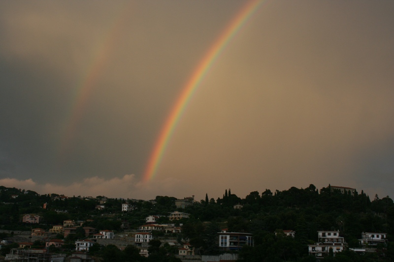 ''Somewhere Over The Rainbow''