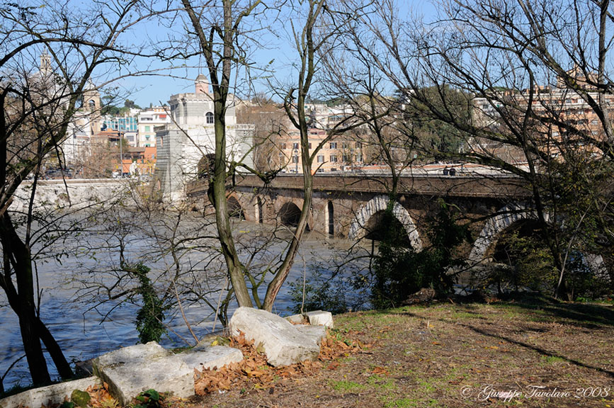 Piena del Tevere a Roma.