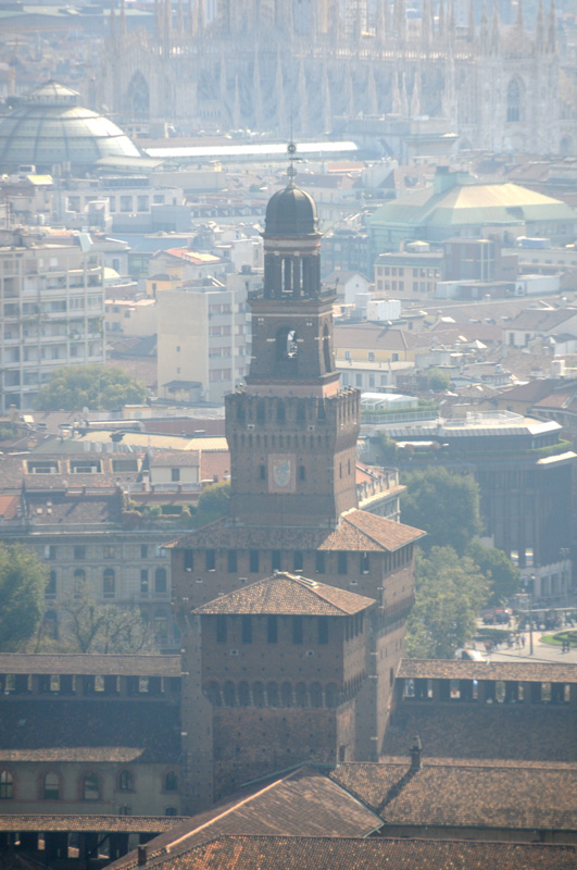 La Tour Eiffel di Milano