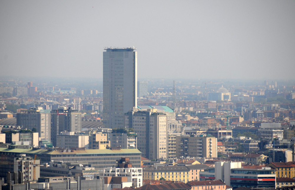 La Tour Eiffel di Milano