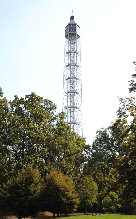 La Tour Eiffel di Milano