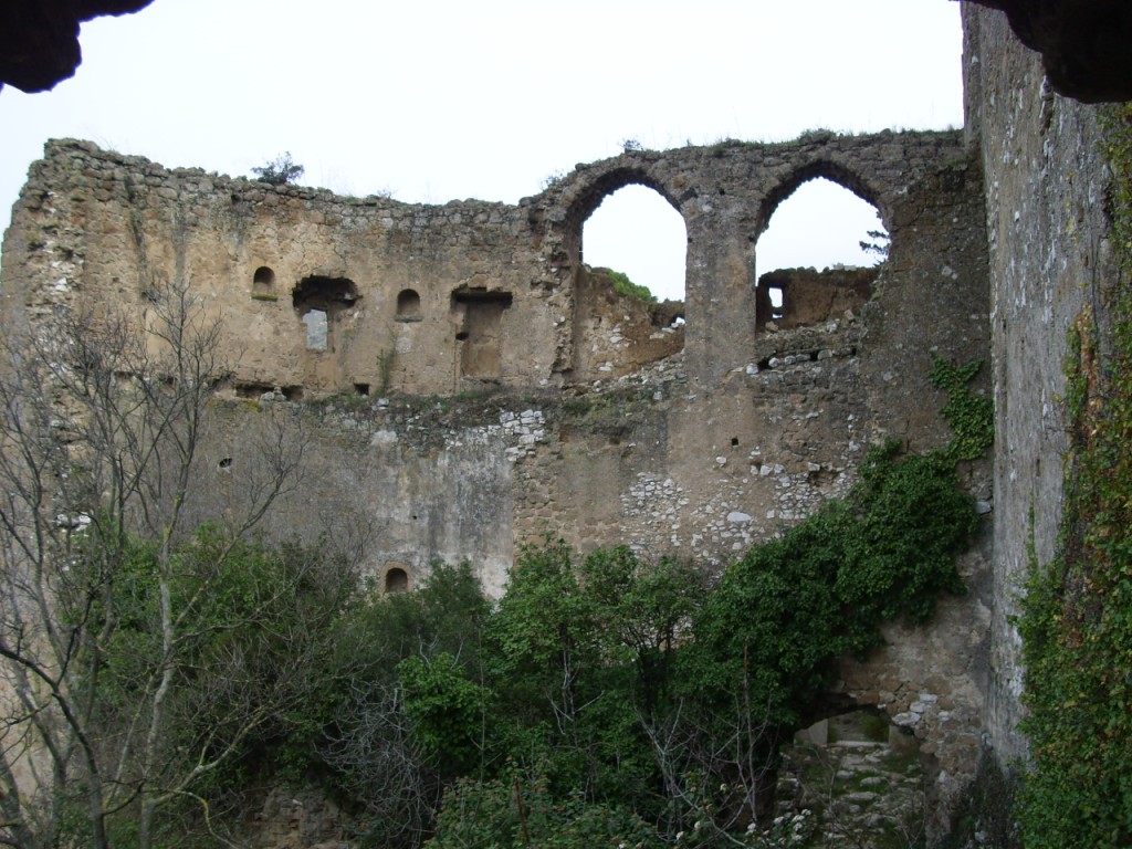 Maddaloni - Il castello della vergogna