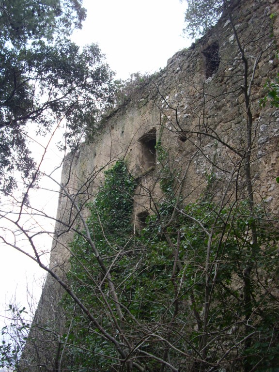 Maddaloni - Il castello della vergogna