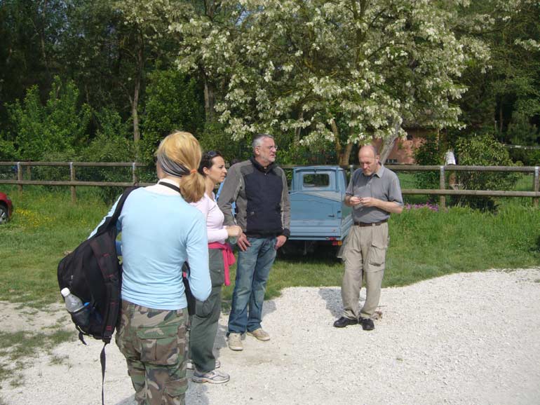 Escursione NM nella divina foresta spessa e viva