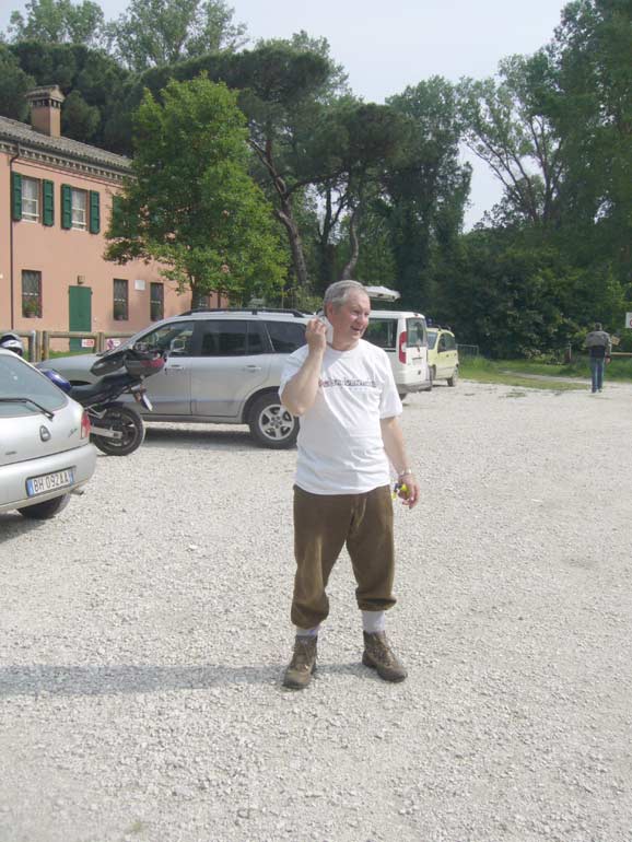 Escursione NM nella divina foresta spessa e viva