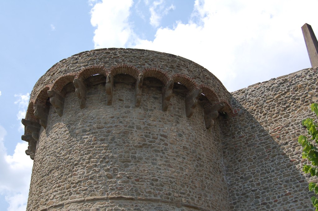 Castiglione di Garfagnana, Borgo Medievale.