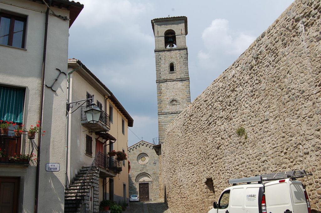 Castiglione di Garfagnana, Borgo Medievale.