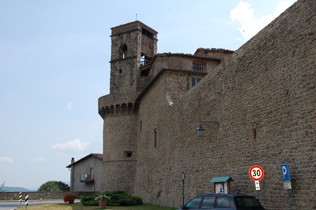 Castiglione di Garfagnana, Borgo Medievale.