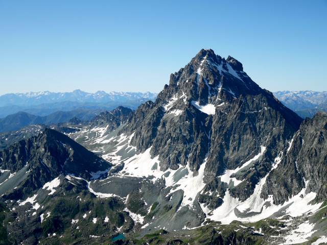 in volo sul Monviso