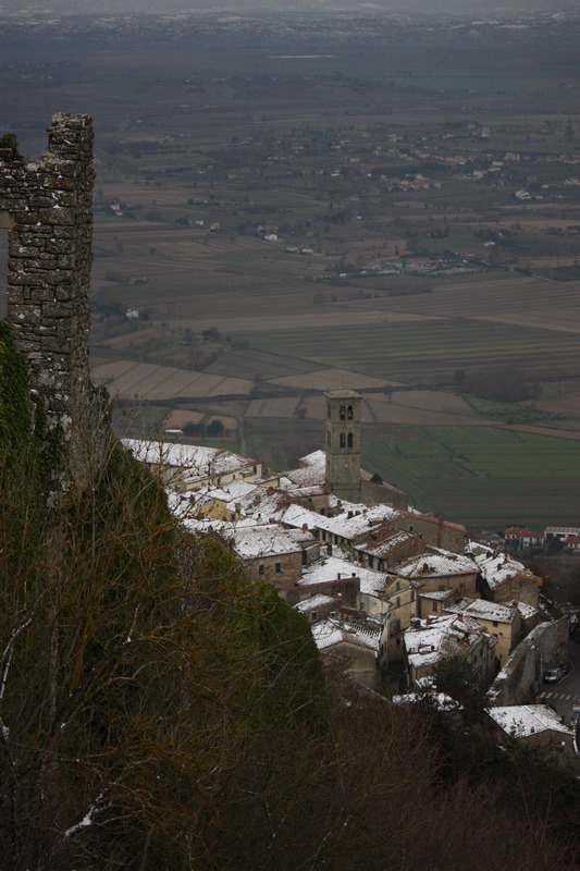 Cortona(Ar) dopo leggera nevicata