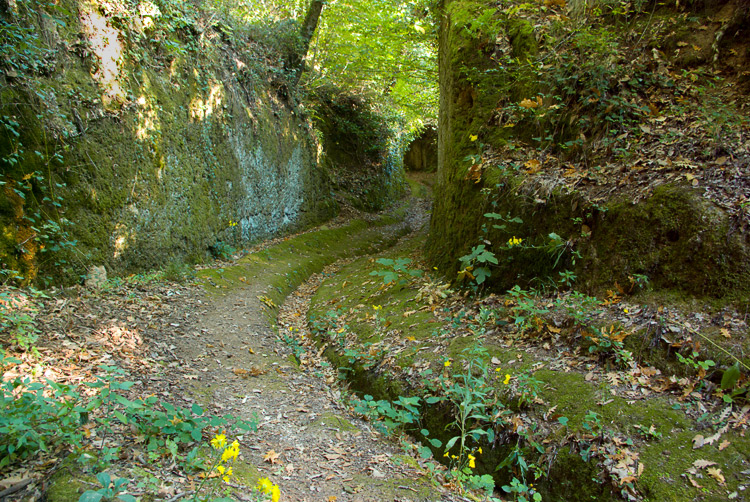 Sorano e la Via Cava di San Rocco