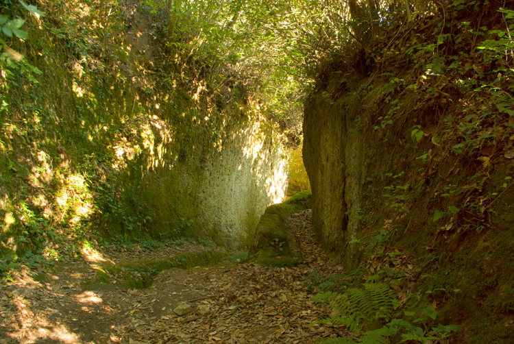 Sorano e la Via Cava di San Rocco